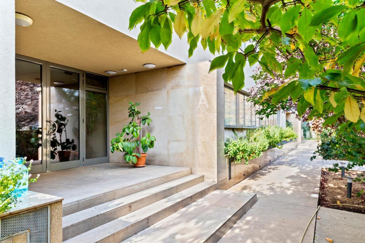 125 Sqm Family Friendly With Kids Room Bucarest Esterno foto
