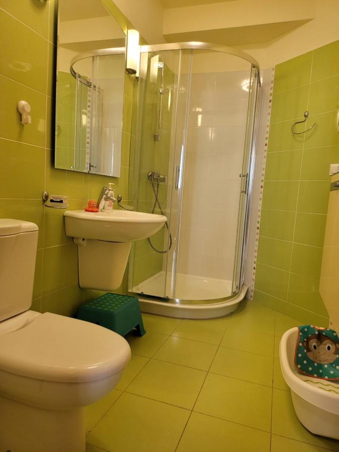 125 Sqm Family Friendly With Kids Room Bucarest Esterno foto